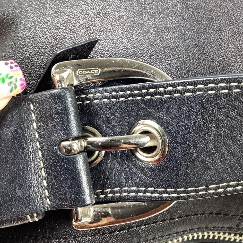 Coach Y2K‎ #13730 Vintage Soho Black Leather Shoulder Bag with Silver Purse